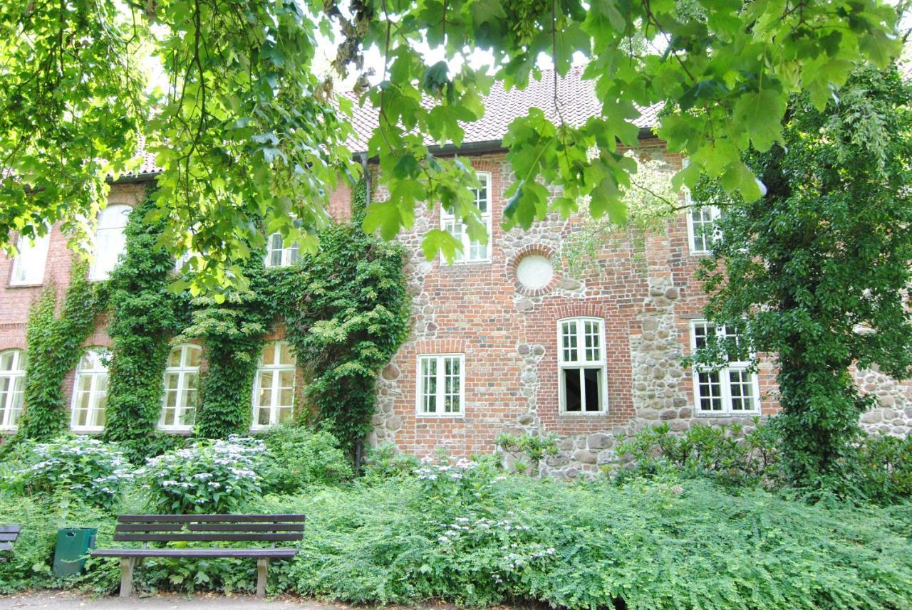 Hotel Paulsen Zeven Exterior photo